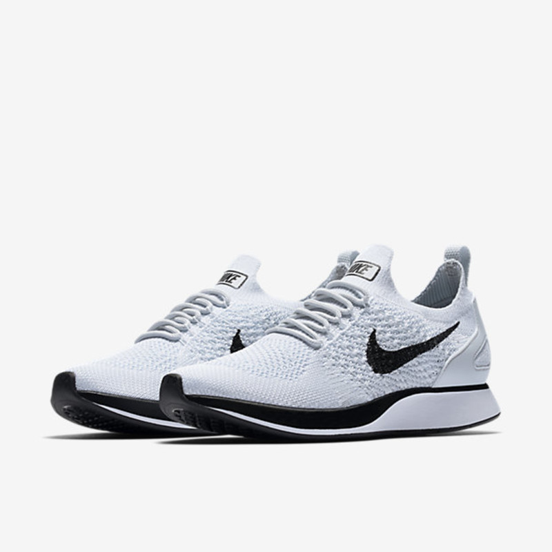 Nike flyknit on sale racer air zoom